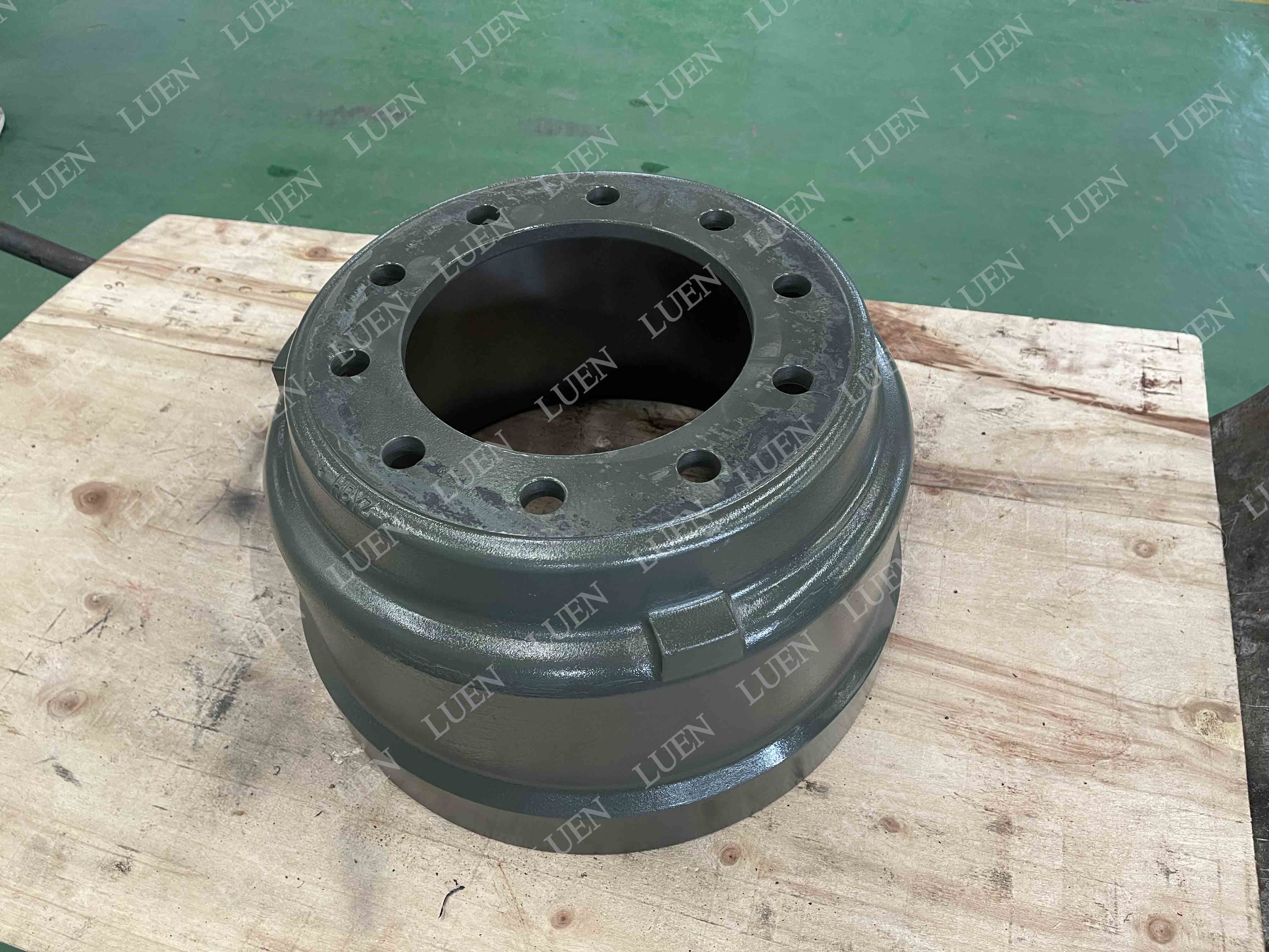  Tambour de frein continental de style am&eacute;ricain de remorque de camion r&eacute;sistant
