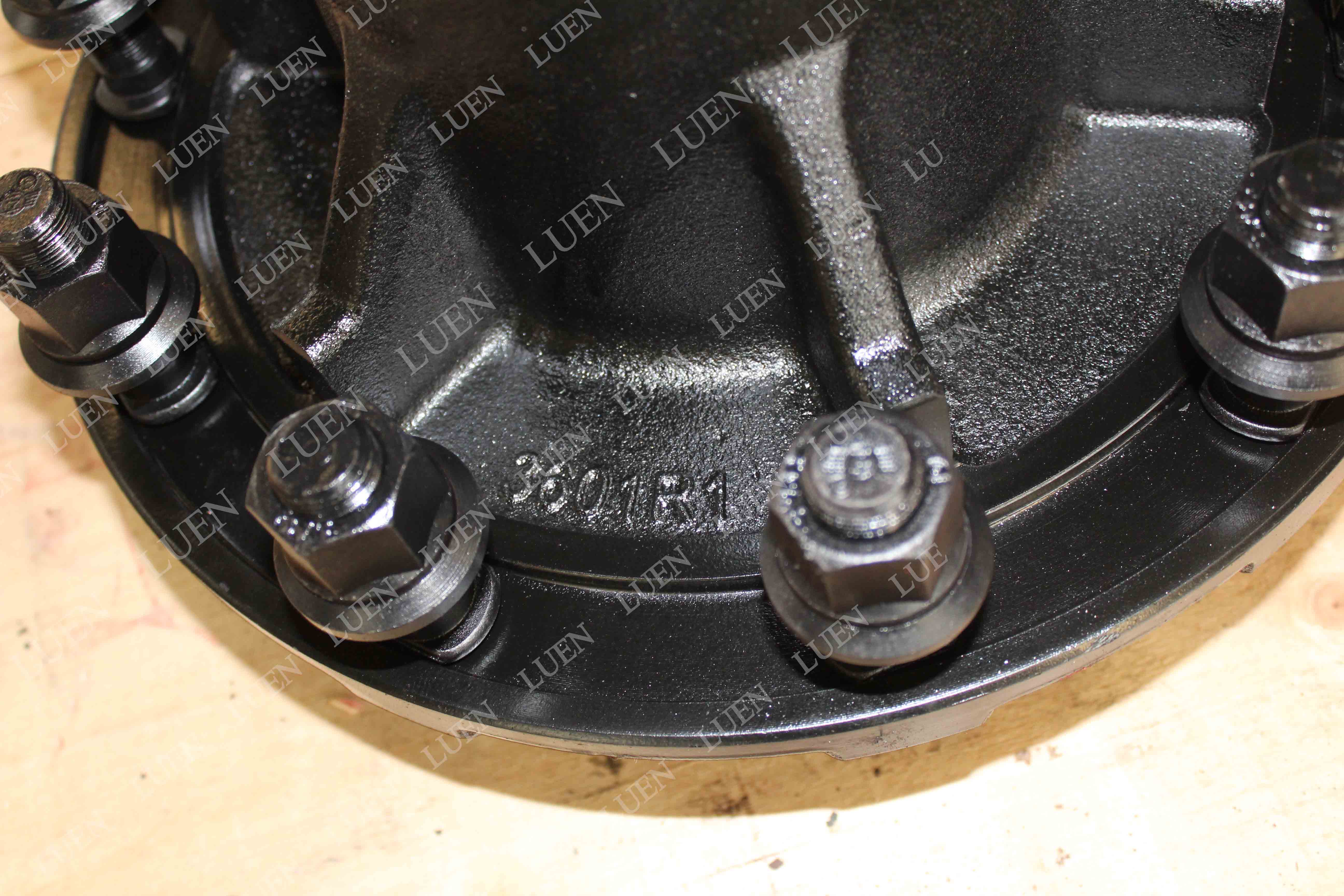 Eje americano 14T 16T del precio bajo del cubo de rueda para las piezas del semirremolque